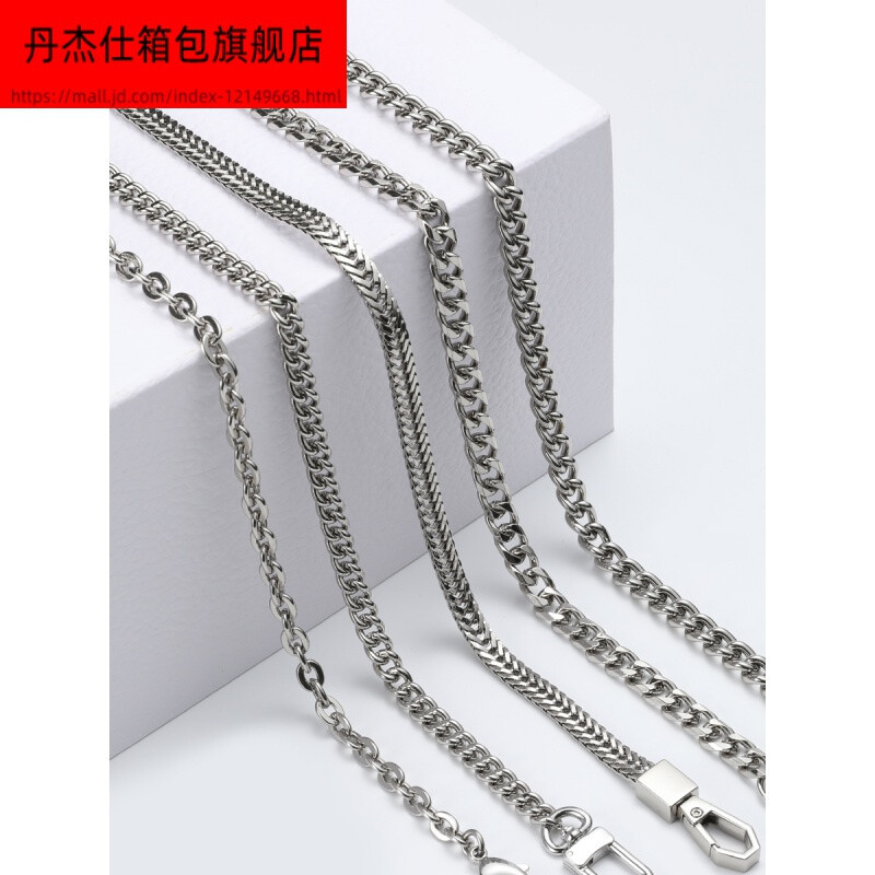 精致點綴，自由搭配 金屬鏈條為CK風格女包注入時尚靈魂